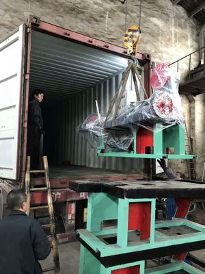 China Factory of Automatic High Capality Barbed Wire Mesh Machine