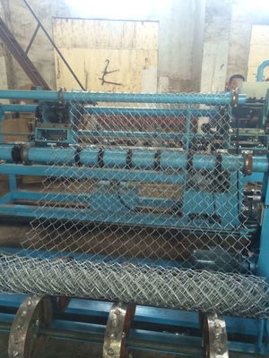 2m-4m Width Full Automatic Single Wire feeding Chain Link Fence Machine Manufacturer