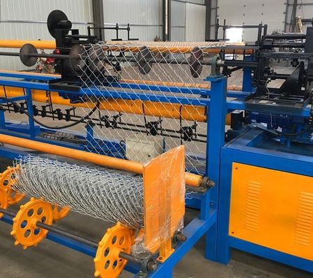 25-120mm hole double wire feeding Fully Automatic Chain Link Fence  Machine