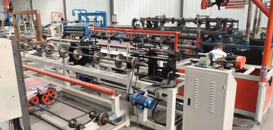 Automatic Diamond Mesh Chain Link Fence Machine for Cyclone Wire