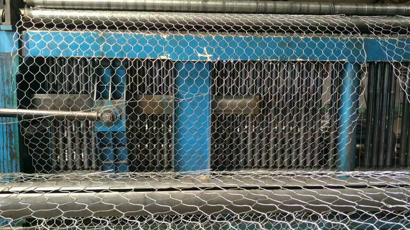 4.3m width 80*100 full automatic gabion  box making machine/hexagonal wire mesh machine